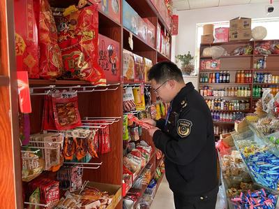 东至县张溪市场监管所开展流通领域食品安全专项检查|中安在线池州频道|东 至